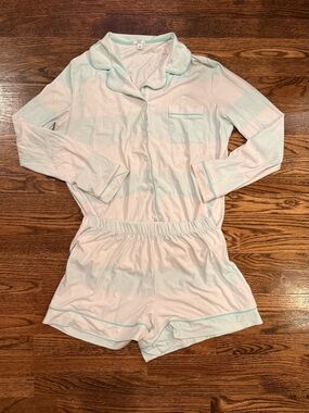 crown & ivy mint & white Pajama Set with Mint Trim